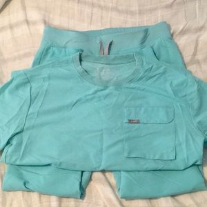 Figs technical scrub set(selling as set ONLY)